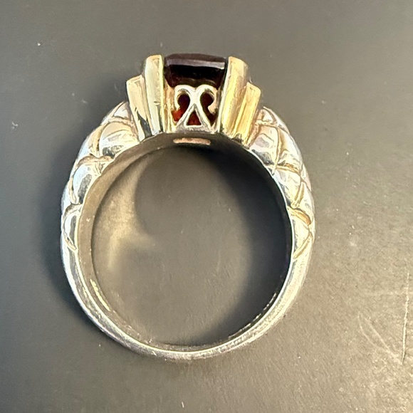 Garnet, 18K Gold and Silver Ring Size 7 to 7 1/2 - Picture 3 of 4